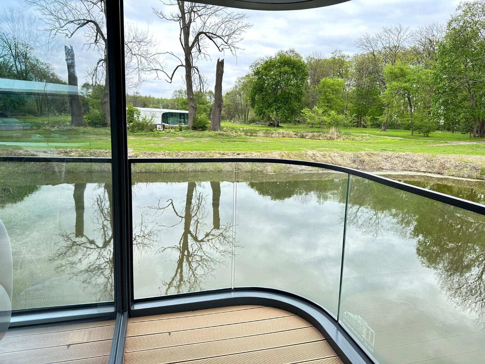 Palac Wieniawskich - Luksusowe, Caloroczne Glampingowe, Prywatna Balia, Park 10ha Lodge *